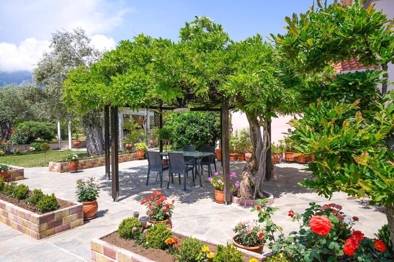 Edem Garden Apartment สกาลา โปเตมิอัส ภายนอก รูปภาพ