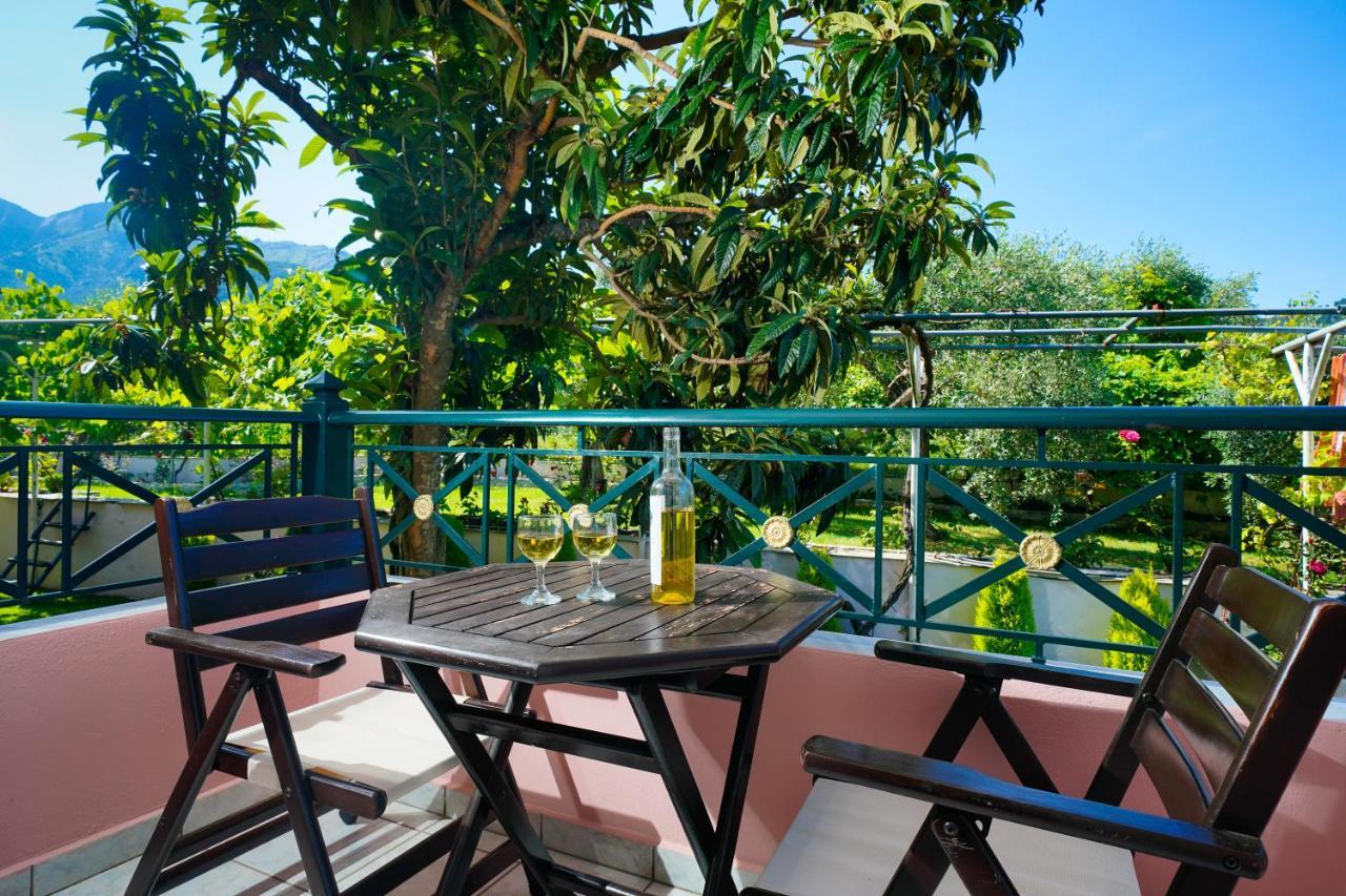 Edem Garden Apartment สกาลา โปเตมิอัส ภายนอก รูปภาพ